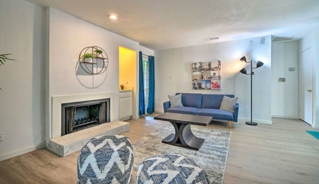 Lover's Condo || Few miles away from Lake