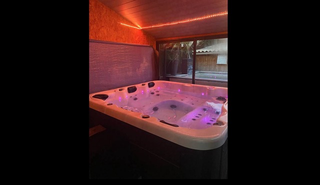 Lovers around a SPA
