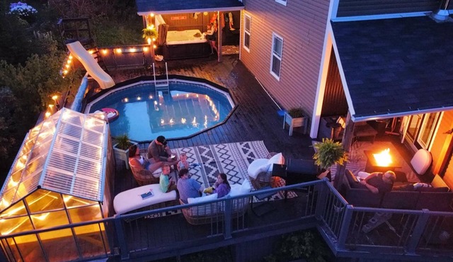 Lovers Lane Retreat.nLocated in Beautiful Kings Point with hot tub and pool