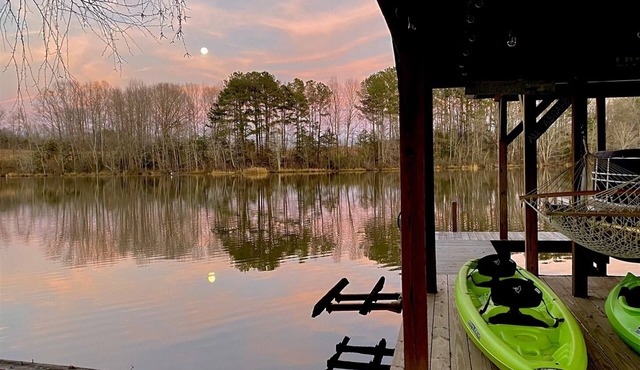 Lovin` Lake Life! Waterfont Views | Pet Friendly