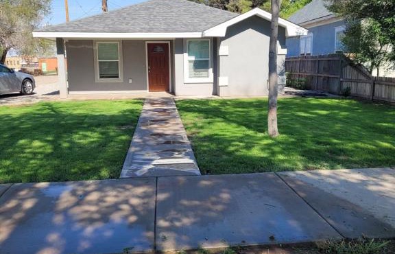 Loving, cozy and peaceful 2 bedroom home