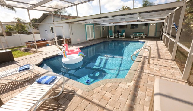 Loving Life! 4br/2ba, heated pool, spa, grill, RV parking, boat ramp access