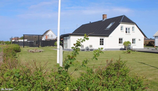 Lovingly furnished house with a view of the Limfjord