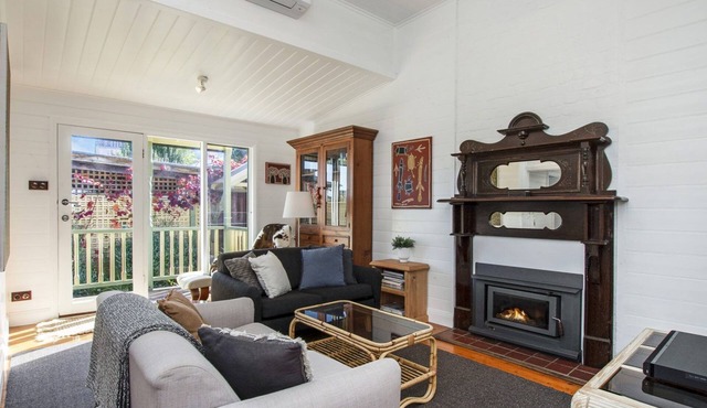 Lovingly maintained cottage in the heart of Port Fairy