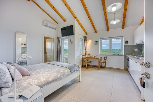LOVOR - Cozy Apartment in the Green Heart of Istria