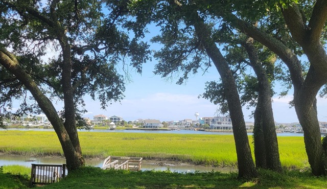 LOW FALL WINTER MONTHLY PRICING INQUIRE FOR PRICING Waterway House 2 BR/1 BA