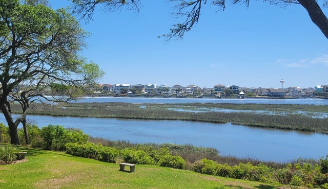 LOW FALL WINTER MONTHLY RATES INQUIRE FOR PRICING Waterway Haven 2BR/1BA