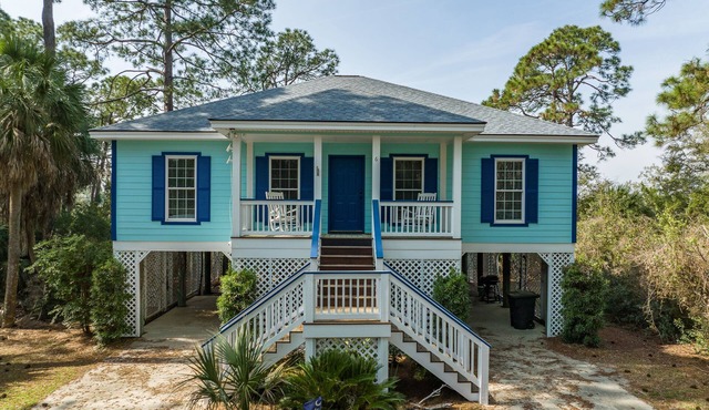 Lowcountry Paradise, private gated island, 2.5 miles of beach, family friendly