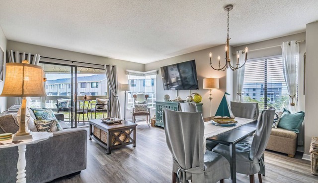 Lowcountry Meets Coastal! King Bed! 2nd Floor View
