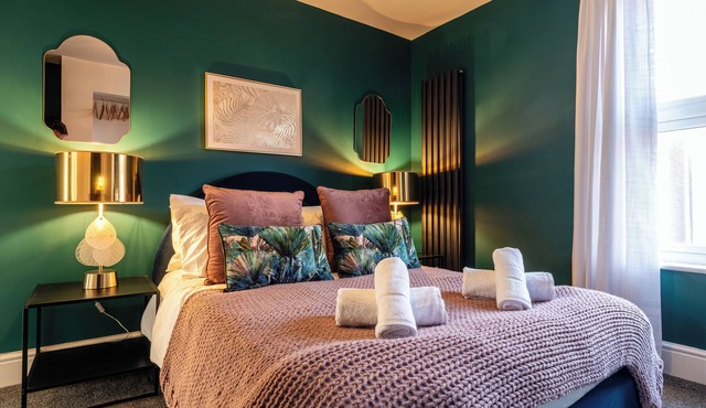 Lowell Street - Cosy 2 BD in Worcester