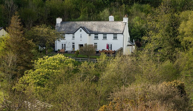 Lower Aylescott Farmhouse