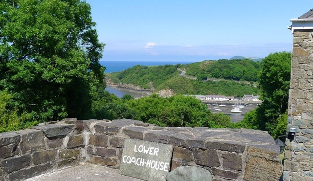 Lower Coach House, Holiday Home Fishguard, Sleeps 2, 1 bedrooms, bathrooms