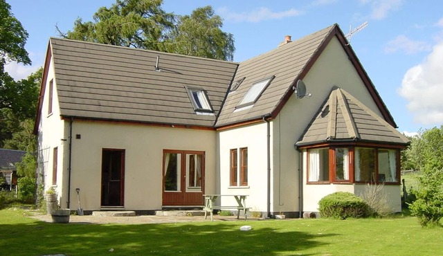 Lower Curr, Dulnain Bridge, Highland Holiday Homes