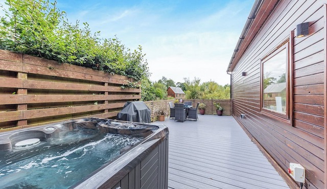 Lower Lake Boathouse