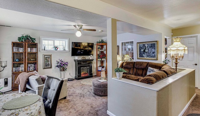 Lower-Level Apt w/Hot Tub & Sauna in Graham!