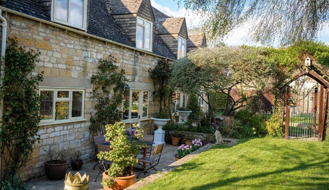 Lower Mill 1 Cottage Broadway