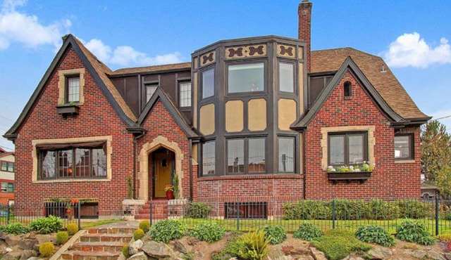 Lower Suite: a classic suite in a quiet Seattle home