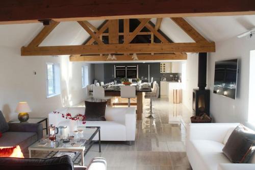 Lower Tundridge Cottage