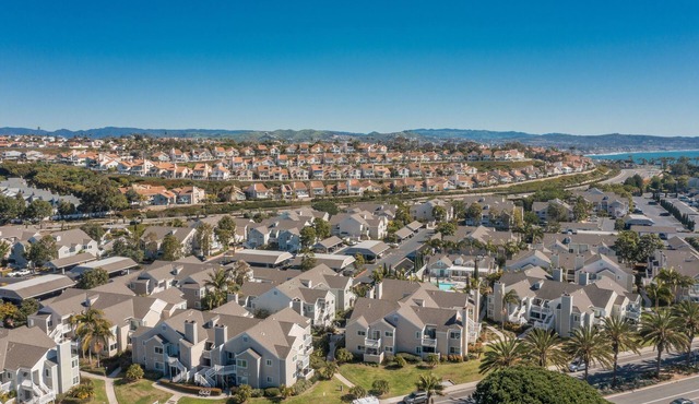 LOWER Unit at Niguel Beach Terrace, Dana Point! Close to Pool view