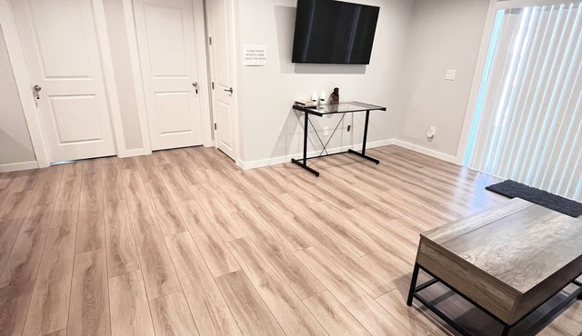 Lower Unit by Sea-Tac Airport - 2 bedrooms.