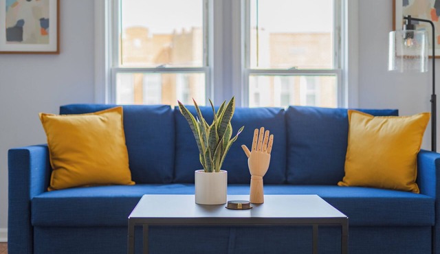 ❤️ Lowest Rates! Fun & Stylish 3BR in Logan Square