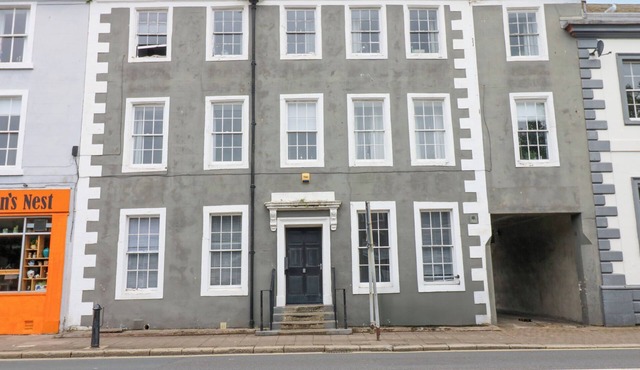 LOWTHER PENTHOUSE, family friendly in Whitehaven