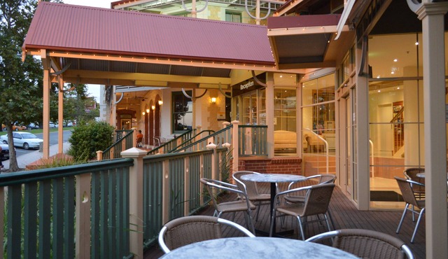 Loxton Community Hotel Motel