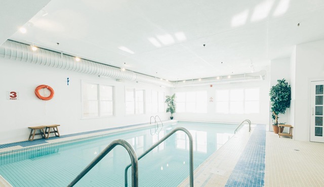 Loyalist Country Inn & Conference Centre