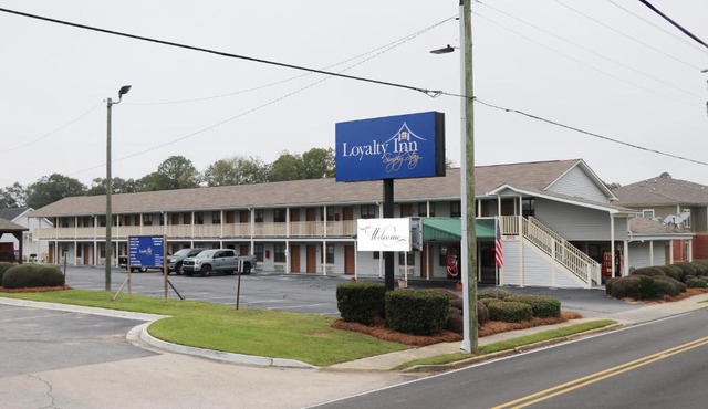 Loyalty Inn Hawkinsville