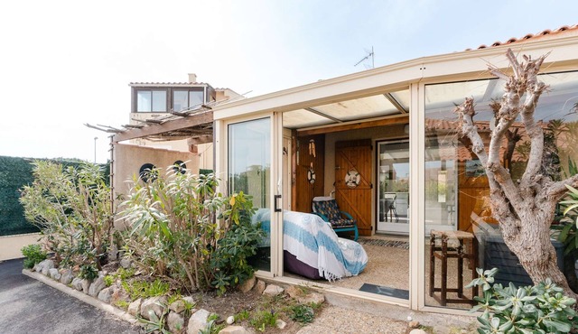 LS203 Air-conditioned house for 5 people near the sea with swimming pool