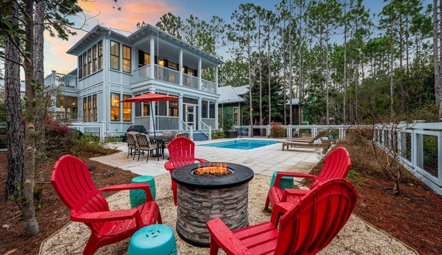 LSV! Private Pool! 5 Adult Bikes! Firepit!