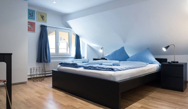 LU Pluto lll - Old Town HITrental Apartment