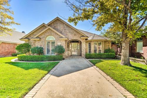 Lubbock Home w/Patio ~ 6 Mi to Texas Tech!