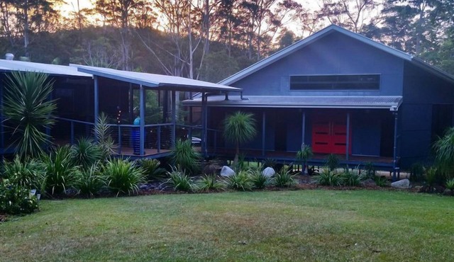 Lucas Parklands - Tranquil retreat direct access to 'Great Walk' and Lake Baroon