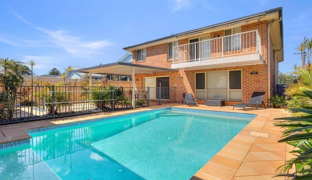 luce Del Sole Umina Beach