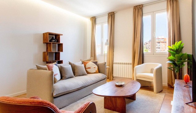 Luces IV apartment in Madrid
