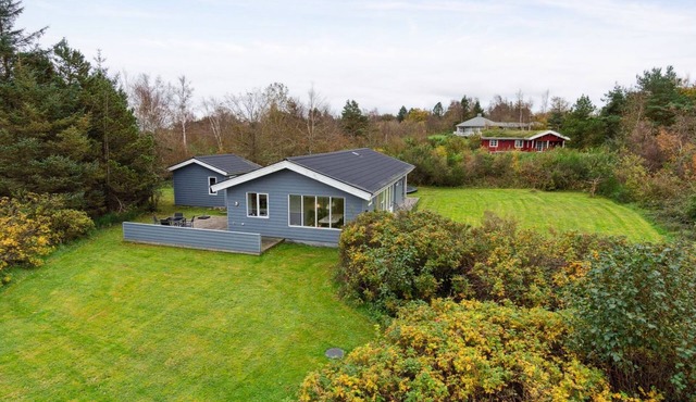 "Luchia" - 200m to the fjord by Interhome