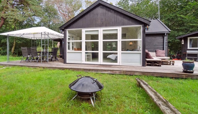 "Lucie" - 50m from the sea by Interhome