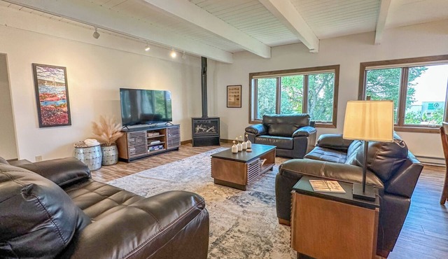 Lucie's Loft - Grand Marais, MN - Cascade Vacation Rentals