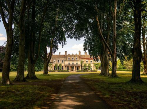 Lucknam Park, Emblems Collection