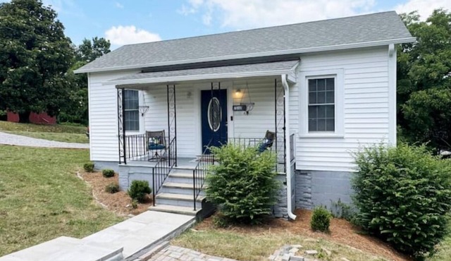 Lucky 732 - 2bd/1bth Near Casino
