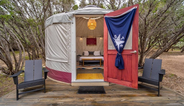 Lucky Arrow Retreat: Yurts
