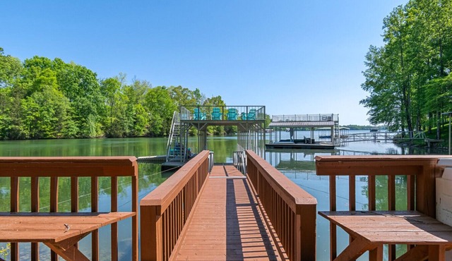 Lucky Dozen Lakehouse-Dock, Slip, Kayaks, SUPs