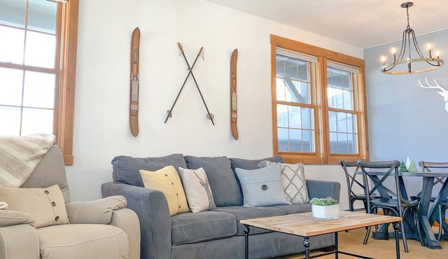 Lucky Horse - Cozy 1 BR/1BA ski in/ski out condo in Granby Ranch