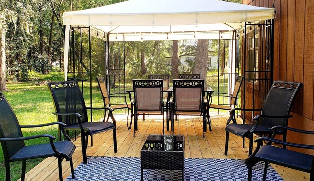 Lucky Lodge: Sleeps 8! 3Bd/2Bth Home Away from Home