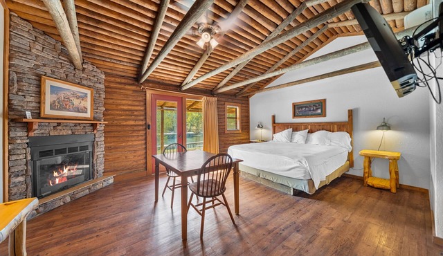 Lucky Trout Lodge