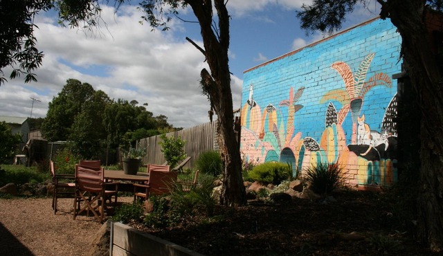 Lucy's Artist Retreat near Melbourne Airport and Macedon Ranges