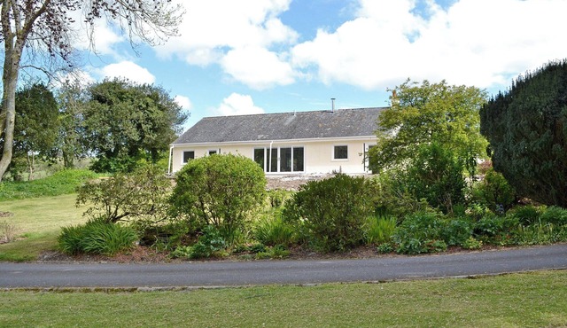 Lucy's at the Grange - UK11519