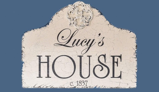 Lucy's House c. 1837/Heart of Downtown Hudson - Private Art Gallery Excluded