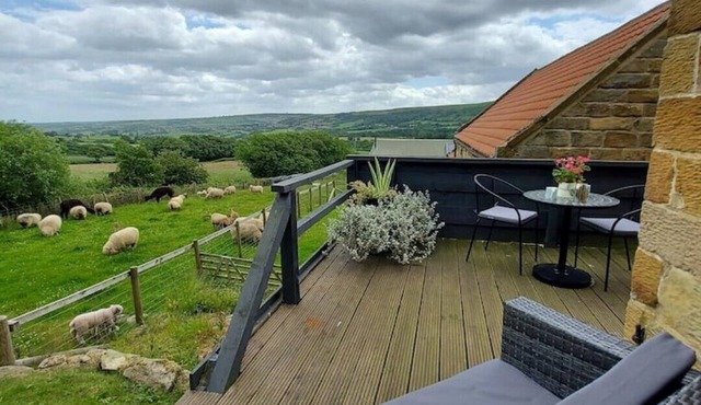 Luddie's Country Cottages - Poppy Cottage